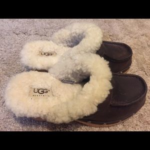 Ugg Brown clogs size 6
